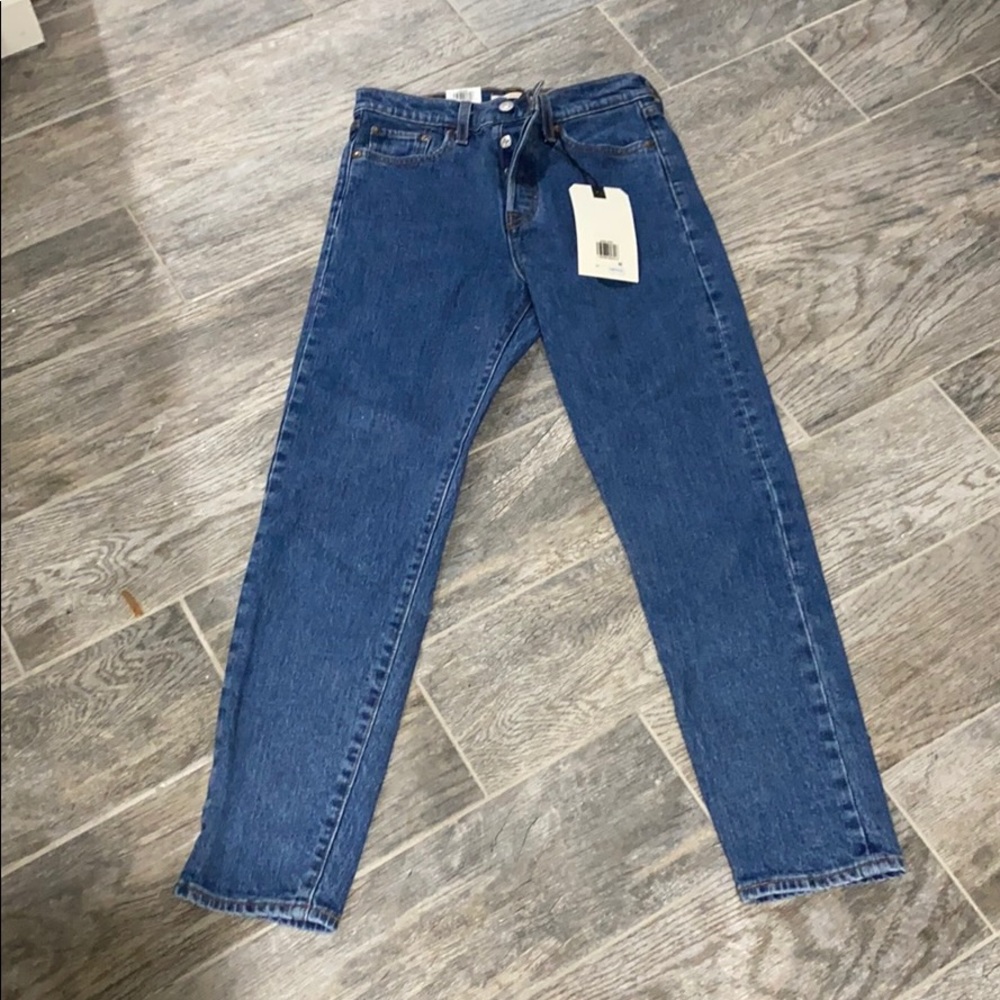Levi’s wedgie fit jeans